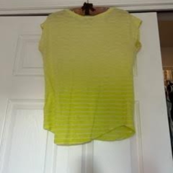 Express Small tee shirt - Picture 3 of 4